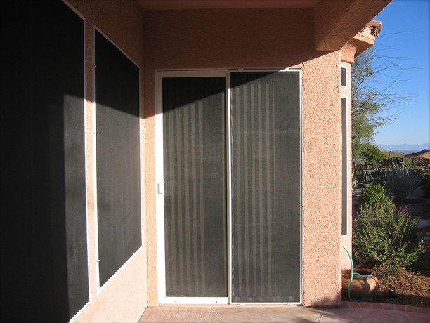 Block the sun on both sides of the glass